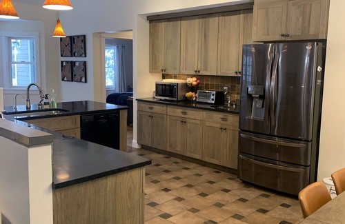 Mount Marion House | Idyllic Family Retreat Minutes from Woodstock Village