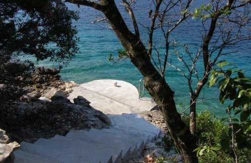 Vela Luka House | Discover Cove Picena: A Unique Fisherman’s Retreat
