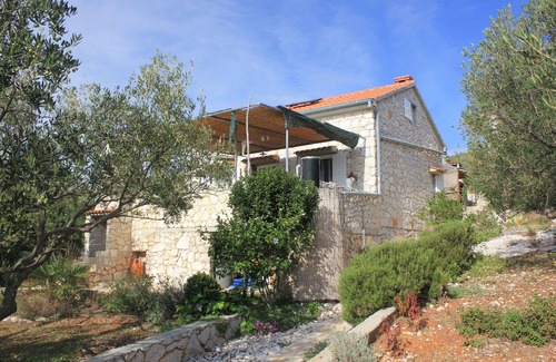 Tkon House | Pet-Friendly Fisherman's Cottage with Oceanfront Views
