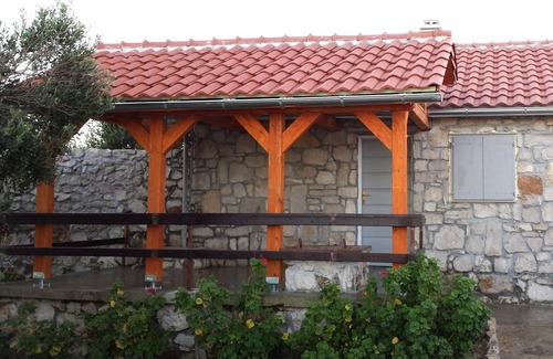 Gangaro House | Idyllic Fisherman's Cottage with Ocean View in Pašman