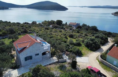 Pasman House | Tranquil Fisherman's Cottage at Cove Soline, Pasman