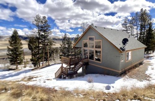 Fairplay House | Secluded Fully Stocked Family Friendly Cabin