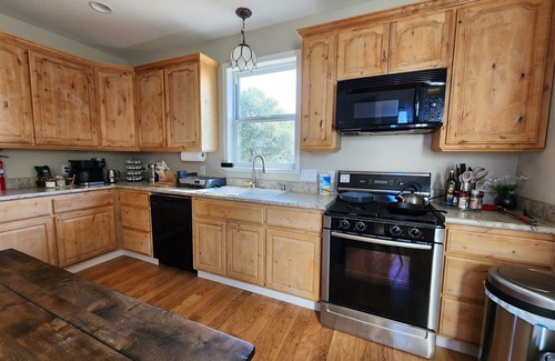 Vallecito Apartment | Idyllic Hilltop Tower with Private Pond Fishing Access