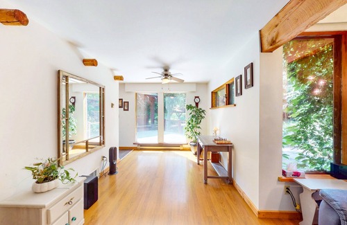Christina Lake House | Idyllic Retreat with Gazebo & BBQ Near the Beach