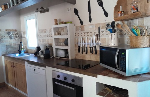 Reauville House | Relax in Nature: En Provence House with Pool Awaits You