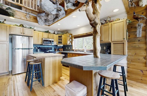 New Meadows House | Secluded Lodge with Unique Collection & Firepit, Pet-Friendly