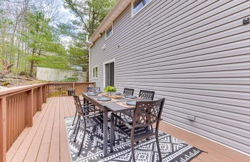 Kerhonkson House | Secluded Kerhonkson Retreat with Hot Tub and Scenic Views