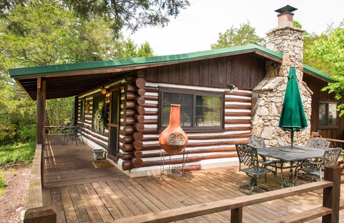 Branson Cabin | Relaxing Lakefront Cabin with Private Dock and Outdoor Grill