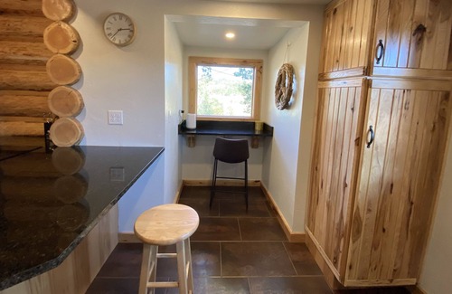 Shady Cove Cabin | Secluded Lakefront Cabin With Private Lake