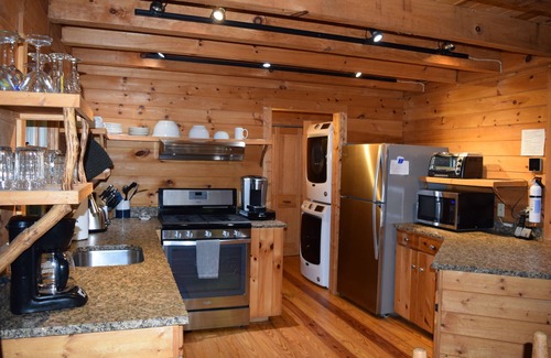 Cashiers Cabin | Cozy Log Cabin Retreat in Cashiers - Pet Friendly Haven