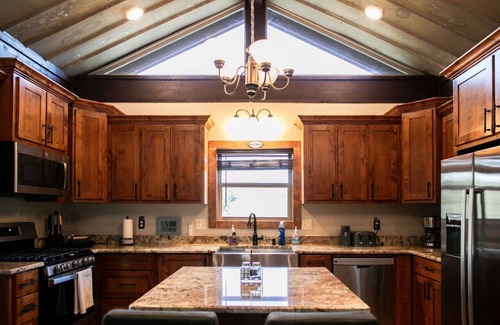 Belton Cabin | Peaceful Log Cabin Retreat with Game Room & Family-Friendly Amenities