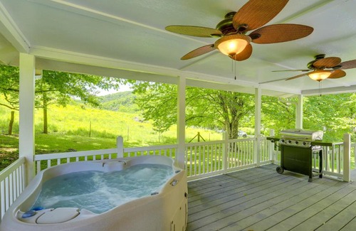 Marshall House | Cozy Marshall Cottage with Hot Tub & Mountain Views