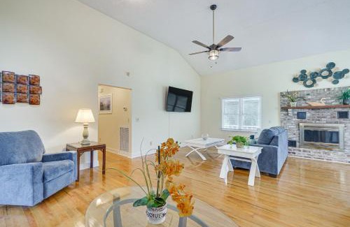 Mount Pleasant House | Cozy Mount Pleasant Retreat - 6 Mi to Beaches & Hot Tub!