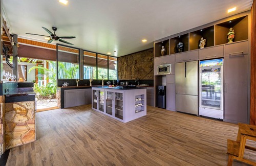 Hin Lek Fai Villa | Family-Friendly Secluded Oasis with Pool and Breakfast