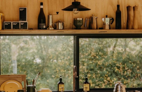 Flinders Lakes House | Secluded & Pet Friendly Cabin Deep in Nature - Cybele