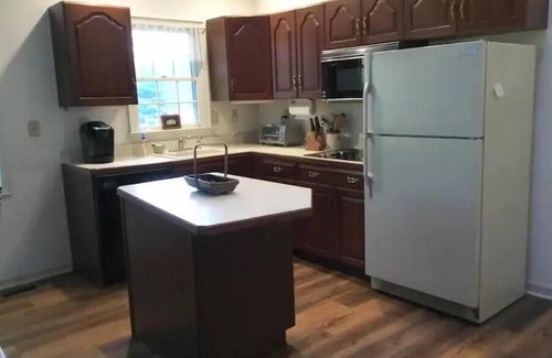 New Britain Apartment | Tranquil Private Guest Suite with Spa & Ocean View