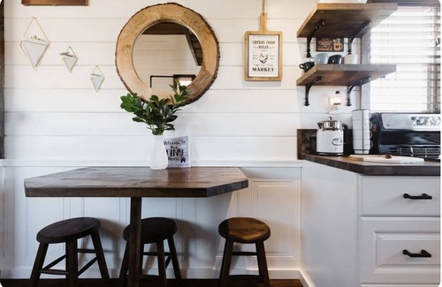 Livermore House | Idyllic Tiny House Retreat on a 100-Acre Ranch
