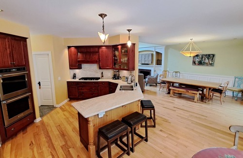 Three Oaks House | Guest Rated: 10/10 Home with Heated Pool & Ocean Views