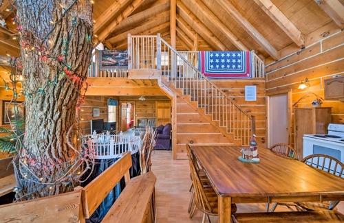 Bellevue House | Cozy Spragueville Cabin Near ATV Trails & River Escape