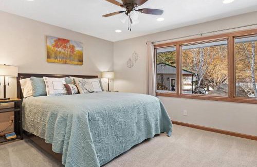 Custer House | Secluded Creekside Retreat: 4-Star, Family-Friendly Escape