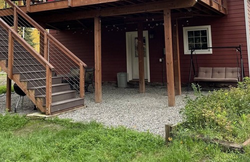 Fairbanks House | Secluded Suite in the Hills