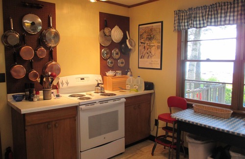 Castine Cottage | Tranquil Sunset Retreat with Ocean View on Penobscot Bay