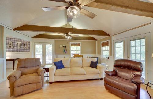 Vian House | Serene Vian Retreat Near Tenkiller Lake - Family Friendly