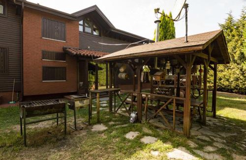 Sapanca Villa | Tranquil Villa with Pool in Nature - 9/10 Guest Rated