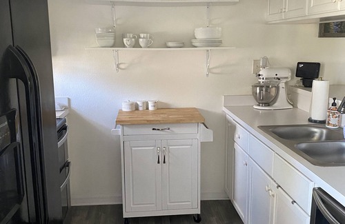Dixie Shores Condo | Waterfront Condo Retreat with Private Dock and Amenities
