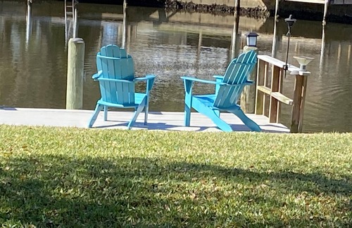 Dixie Shores Condo | Waterfront Condo Retreat with Private Dock and Amenities