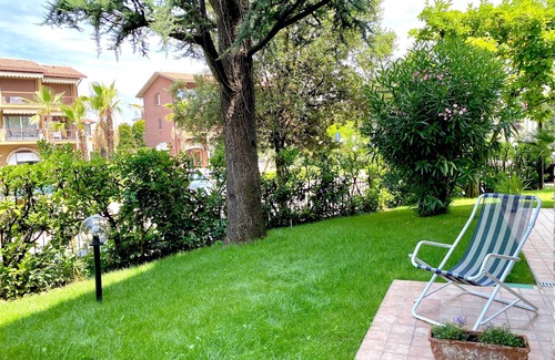 Colombare Apartment | Secluded Apartment in Sirmione Near Lake with Great Amenities