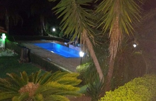 Caetetuba House | Experience the World's Second Best Climate with Pool Access
