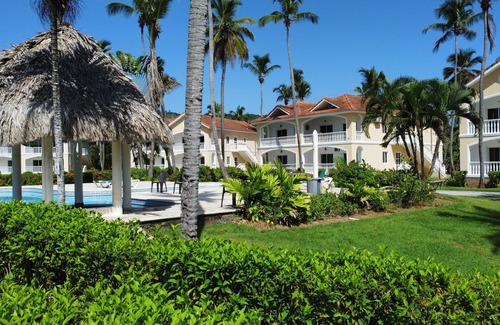 Samana Condo | Cozy Beachfront Condo with Pool & Spa - Apartment 5D