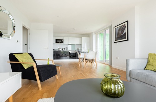 Deptford Apartment | Exceptional Second Nest Greenwich Deptford with Great Amenities