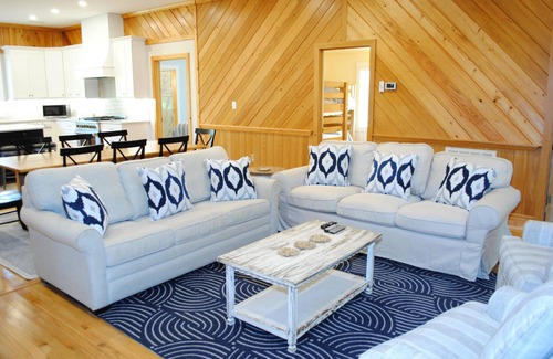 North Litchfield Beach House | Ideal North Litchfield Beach Home with Private Pool & Deck