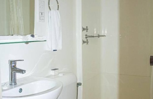 Second Valley Hotel | Cozy Second Valley Cottages with Breakfast & Family Amenities