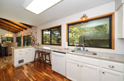 Manzanita House | Pet-Friendly Retreat with Hot Tub & Beach Access at Second Wind