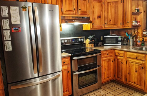 Roxbury Cabin | Inviting Secret Catskill Cabin with Pool & Pet-Friendly Perks