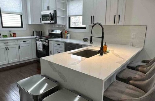 Communipaw Apartment | Discover Secret Escape: A Family-Friendly Stay Near NYC