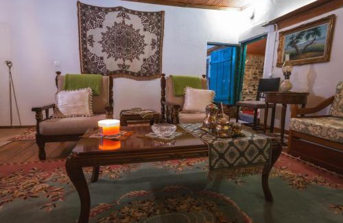 Foustani House | Secret garden Guest house Pozar Aridea