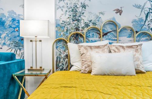 Montreux Apartment | Cozy Secret Garden Studio – Lakefront Retreat for Families