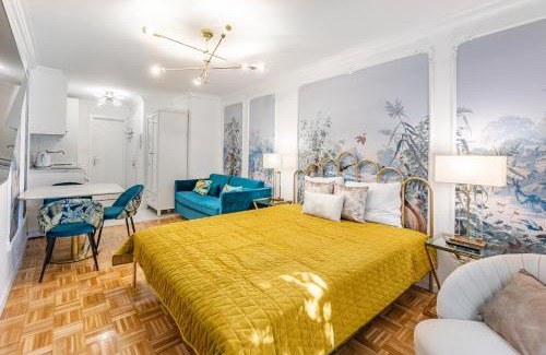 Montreux Apartment | Cozy Secret Garden Studio – Lakefront Retreat for Families