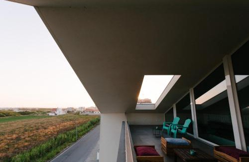 Vagos House | Exceptional Secret Guest House with Oceanfront Pool Access