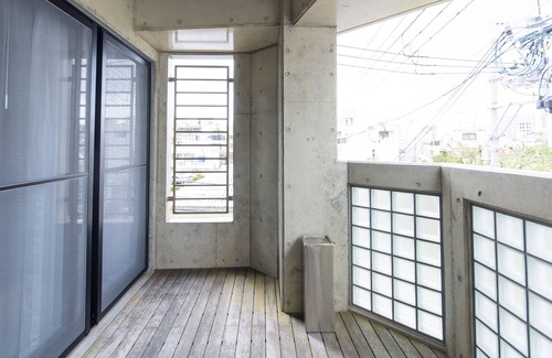 Makishi Apartment | Discover Secret House Makishi: Oceanfront Bliss Awaits