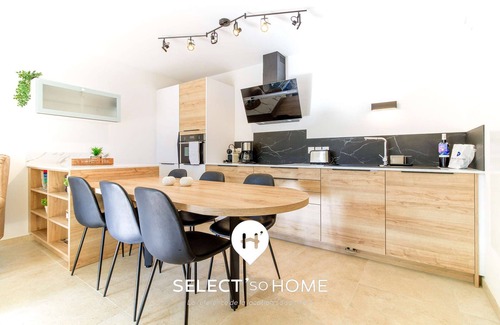 Bormes-Les-Mimosas Apartment | Relax at SELECT' -T3- with Pool, Ocean Views & More!