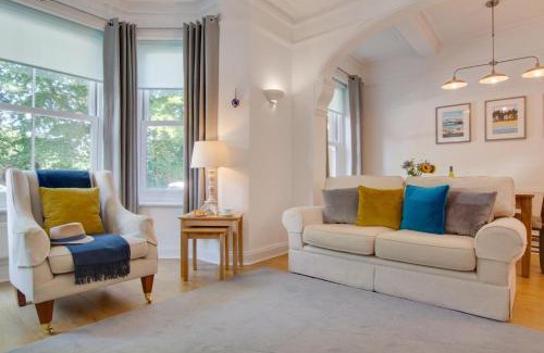 Overstrand Apartment | Discover Secret Sands: Ideal Family Retreat by the Beach