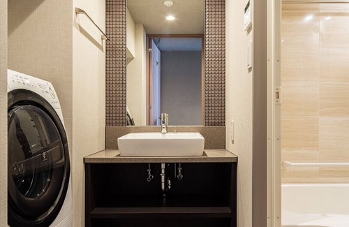 Tsukiji Apartment | Top-Rated Section L Tsukiji: Family-Friendly & Dining Amenities