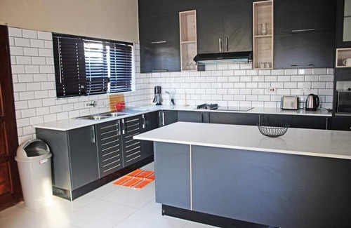 Gaborone House | Secure home next to airport junction mall, 11 minutes from the airport.