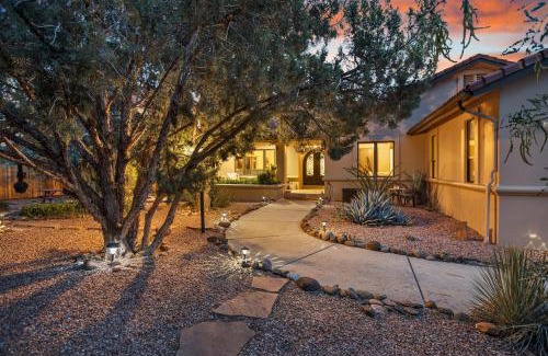 West Sedona House | Discover Sedona's Paradise with Pool, Hot Tub & Scenic Rides