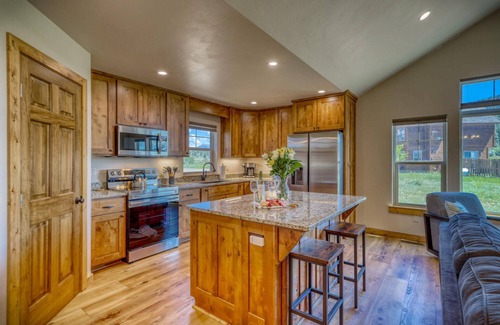 Pagosa Highlands House | Inviting Retreat with Hot Tub, Pet Friendly & Lake Access